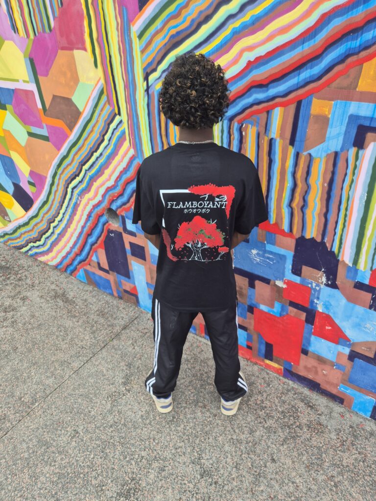 RichessRéunion la collection 100 % péi, tee-shirt verso flamboyant